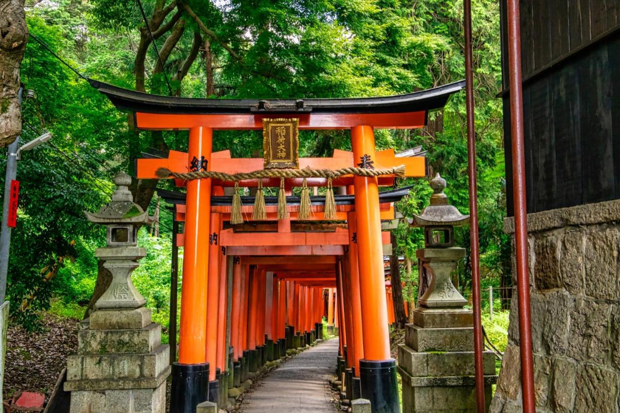 One More Heart Fushimi Inari Momoyamacho Buitenkant foto